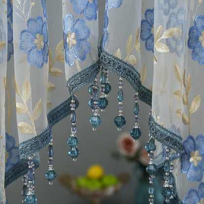 Rövid csipke ajtófüggöny rojtokkal